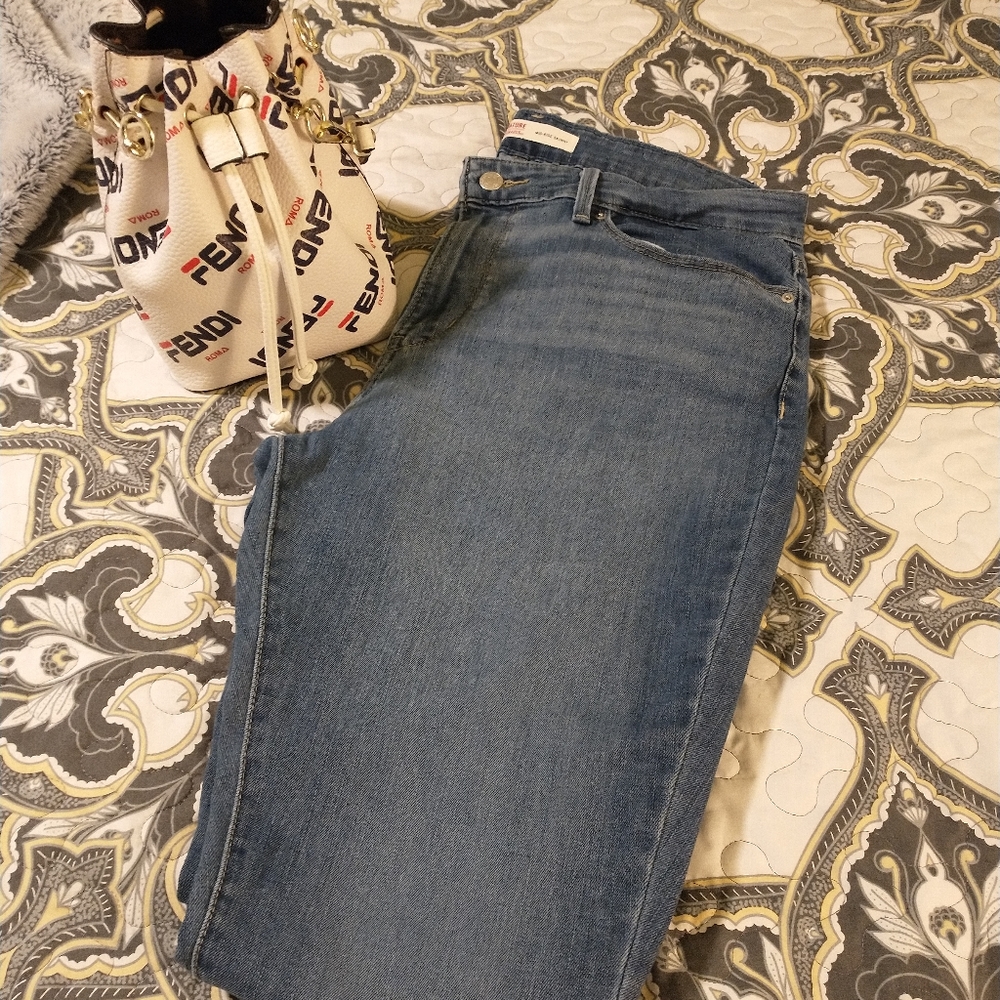 Signature by Levi Strauss Mid-Rise Skinny Jeans